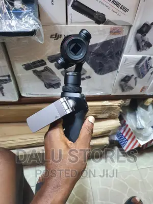 DJI Osmo+ Handheld Gimbal With Zoom Camera