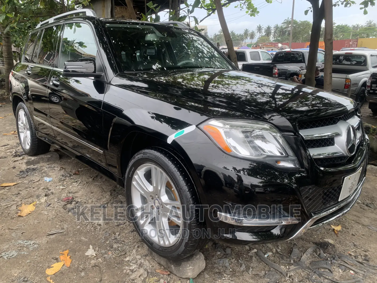 Mercedes-Benz GLK-Class Base GLK 350 4dr AWD 4MATIC (3.5L 6cyl 7A) 2015