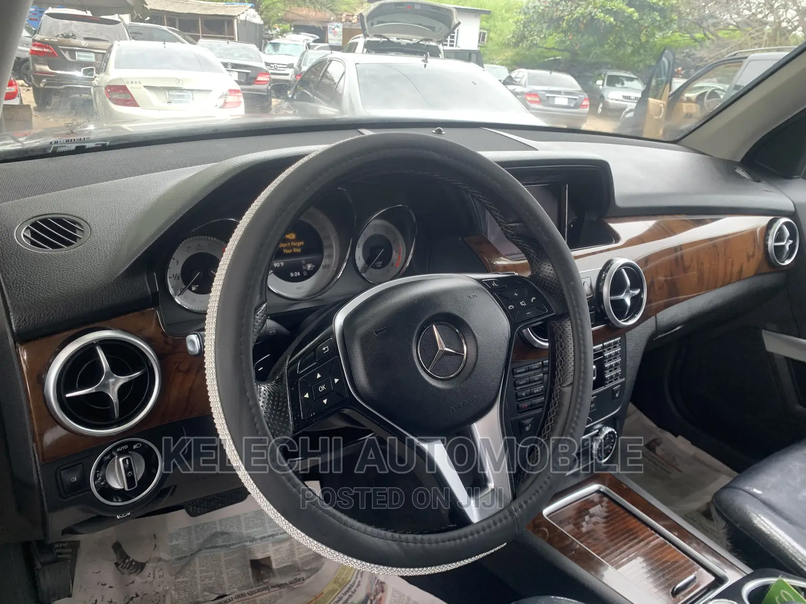 Mercedes-Benz GLK-Class Base GLK 350 4dr AWD 4MATIC (3.5L 6cyl 7A) 2015