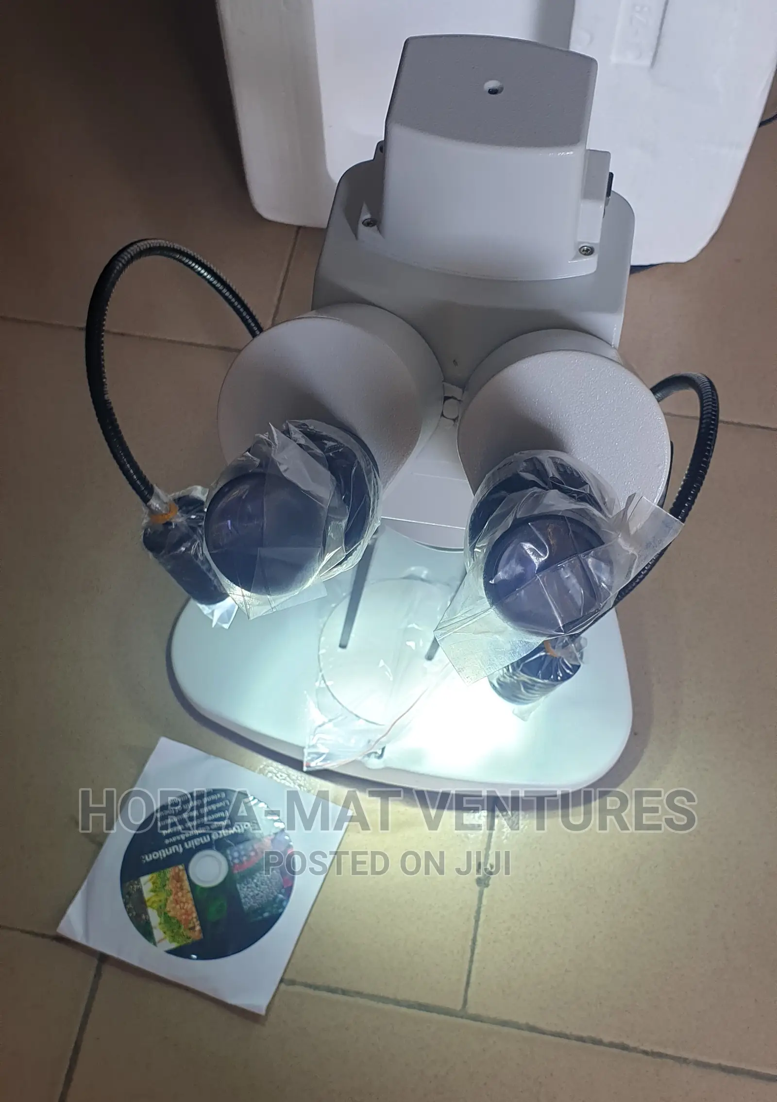 Digital Stereo Zoom Microscope With in-Built Camera (3.0m)
