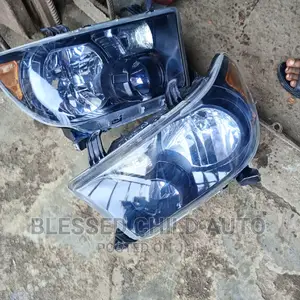 Headlamp Toyota Tundra/ Toyota Sequoia 2008-2011