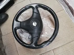 Neat Matrix Steering Wheel and Airbag