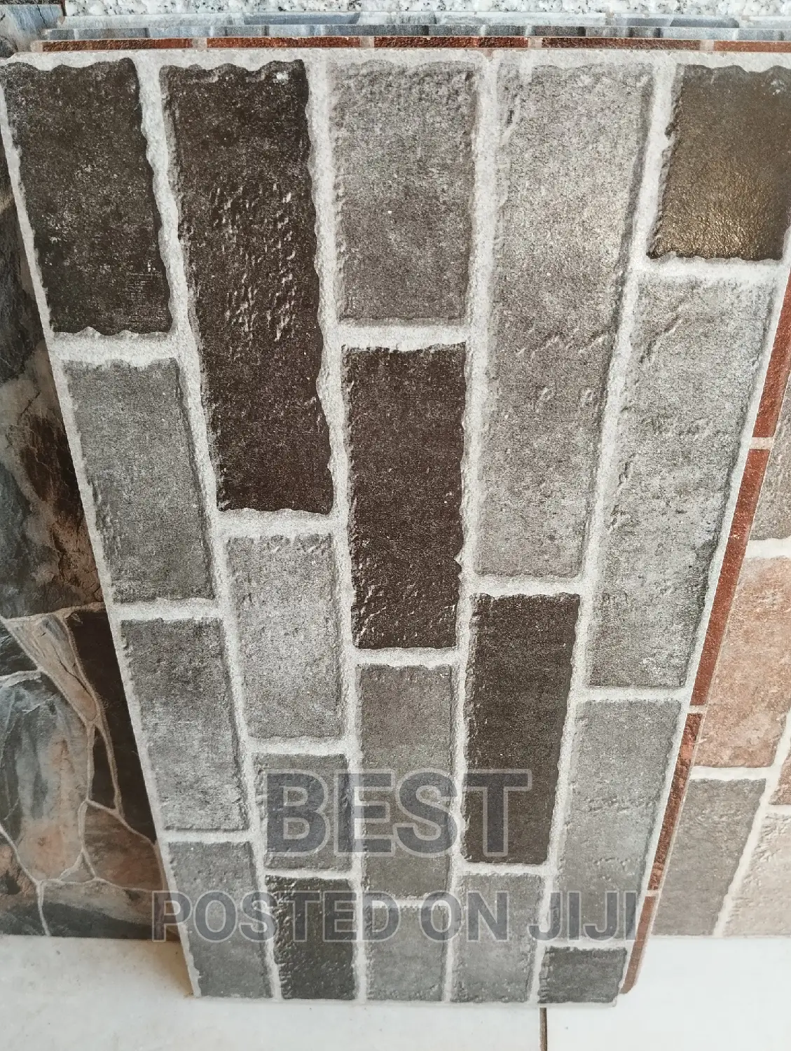 Walls Crack Chinese Tiles