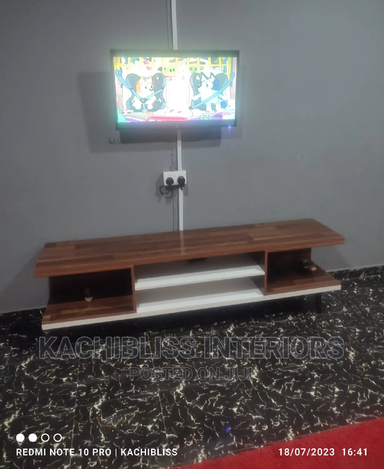 6ft Tv Console