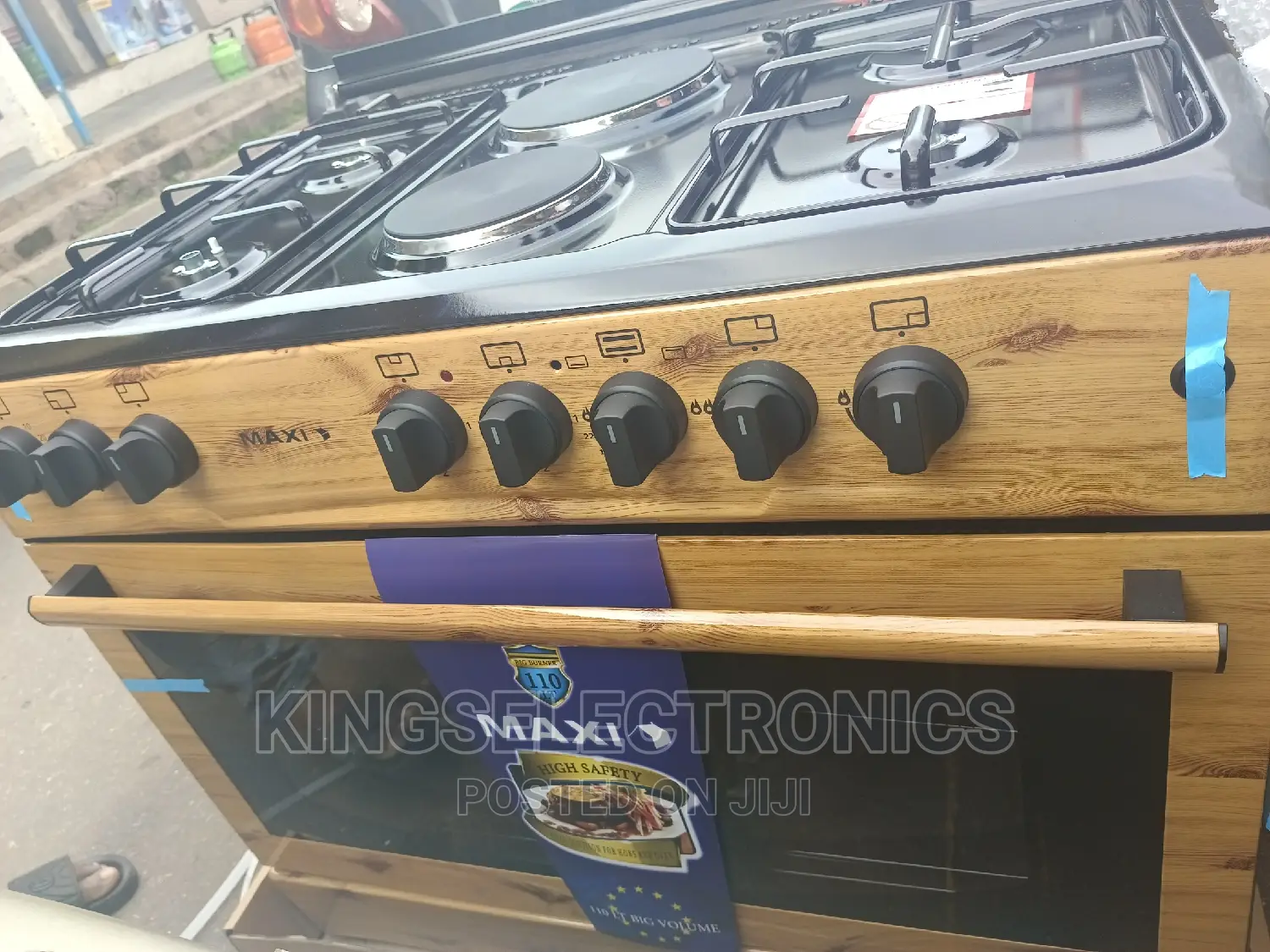 Maxi Big Size 4gas and 2electric With Oven