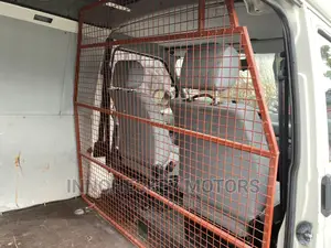 Volkswagen Transporter 2002 White