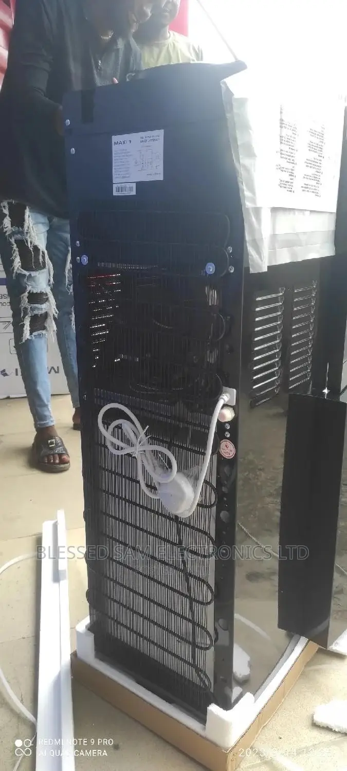 Maxi Water Dispenser Top Loader ( Hot and Cold ) With Fridge