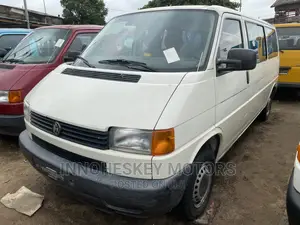 Volkswagen Transporter 2000 White