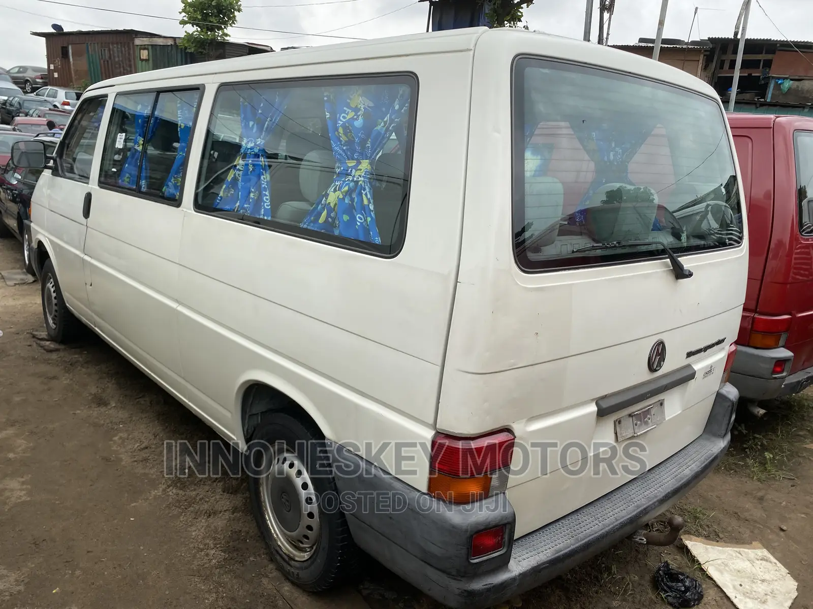 Volkswagen Transporter 2000 White