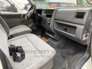 Volkswagen Transporter 2000 White