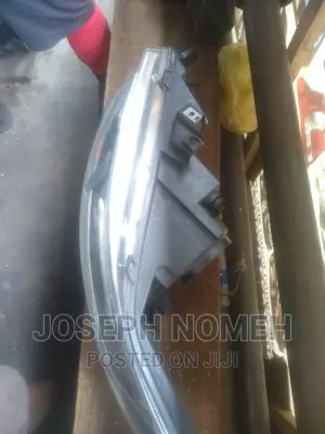 Ford Taurus 2013 Headlamp