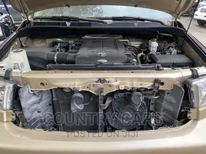 Toyota Sequoia 2015 Gold
