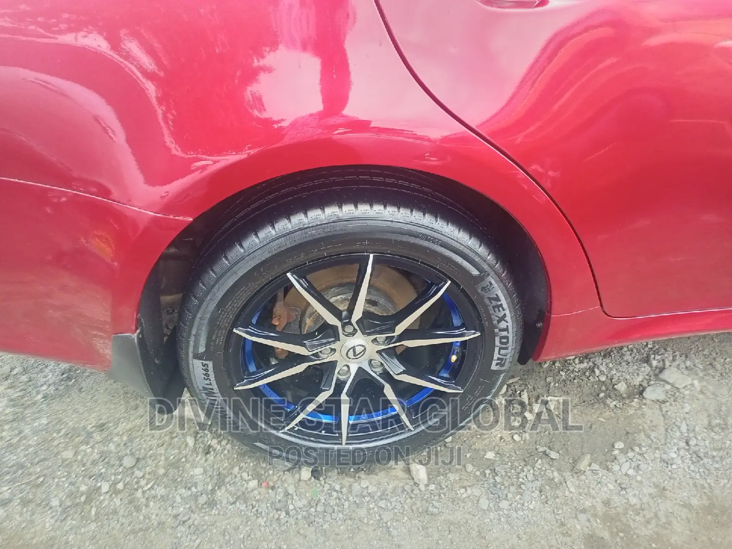 Lexus IS 2012 Red