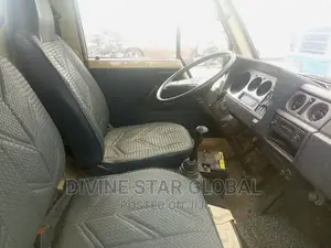 Toyota Dyna 2002 Silver