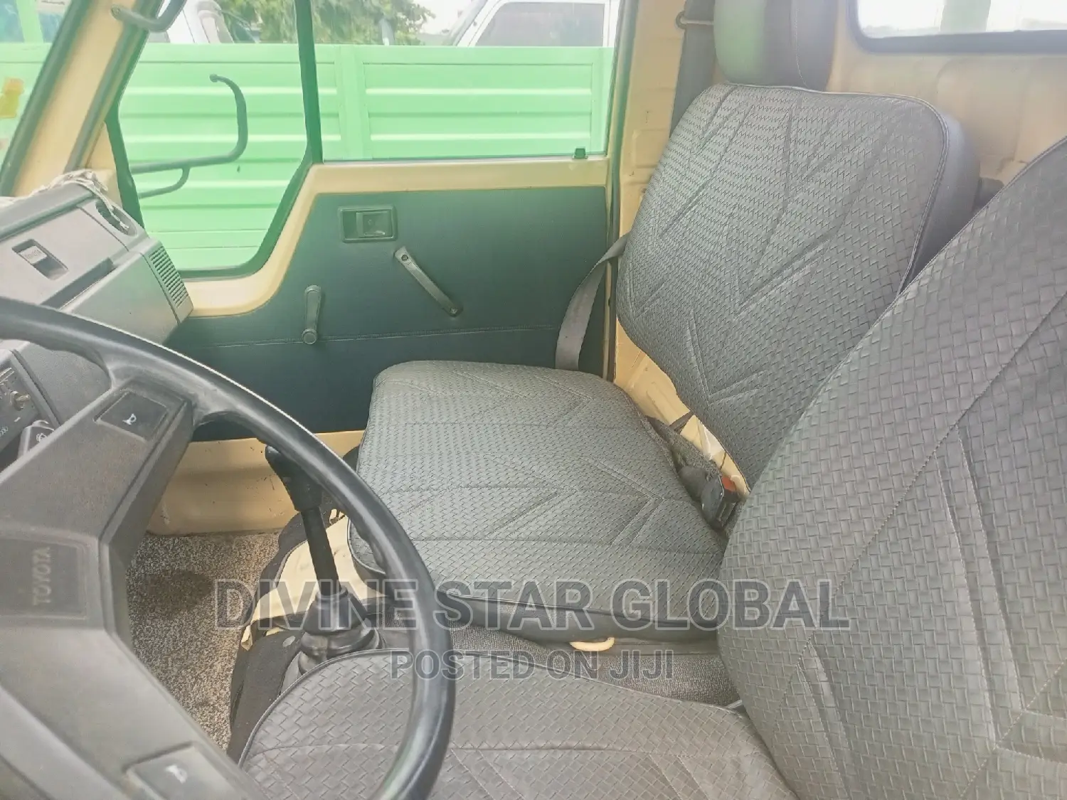 Toyota Dyna 2002 Silver