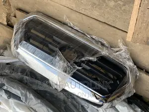 Front Grill Tacoma 2018 Available as Seen