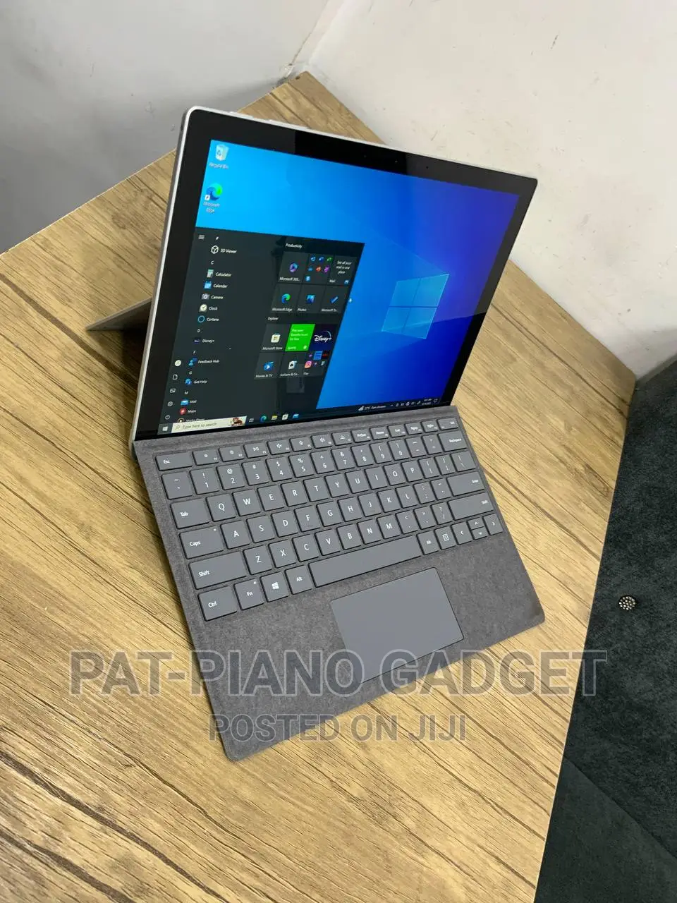 New Laptop Microsoft Surface Pro 6 8GB Intel Core I5 SSD 256GB