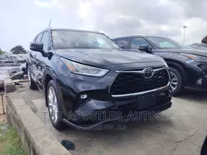 Toyota Highlander Platinum 2022 Black