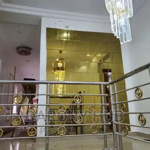 Reflective Golden Mirror Panels
