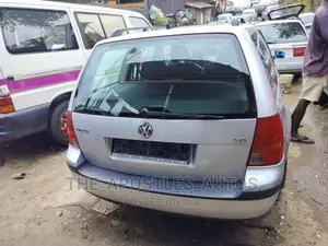 Volkswagen Golf 2.0 GLS 5-Door 2002 Silver