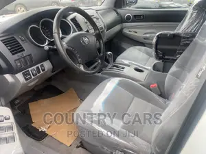 Toyota Tacoma Double Cab V6 Automatic 2010 White