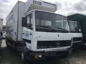 Mecedeces 914 Cooling Van 8-Tons