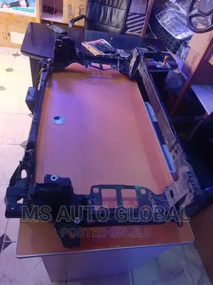 Bentley Bentyaga Radiator Support