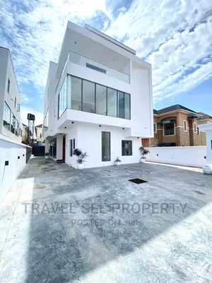 Furnished 6bdrm Duplex in Phase One Lekki For Sale