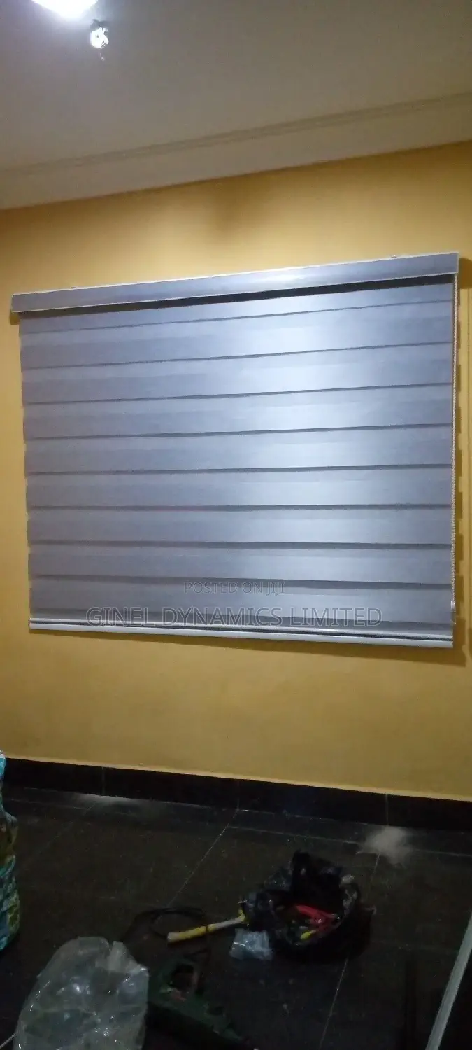 High Quality Window Blind(Free Delivery)