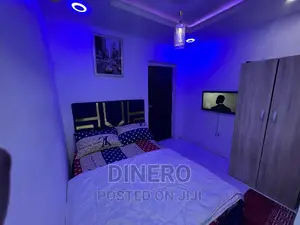 Dinero Opal Mini Flat