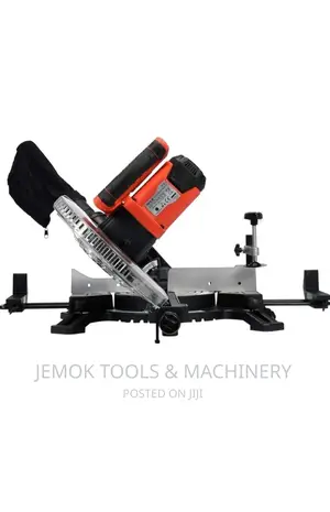 Yato Miter Saw Machine