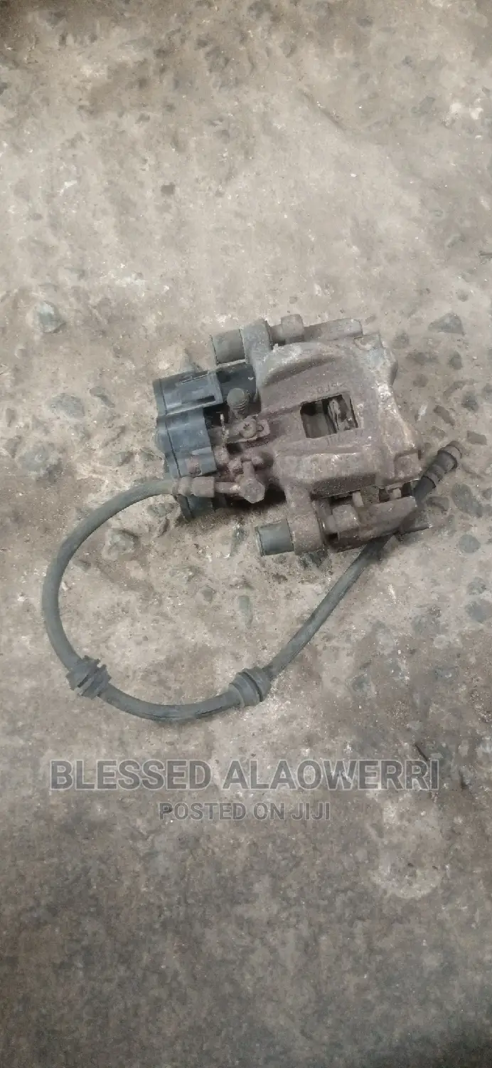 Back Caliper Range Rover Evoque 2016