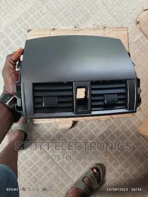 Toyota Corolla 08 -013 AC Vent