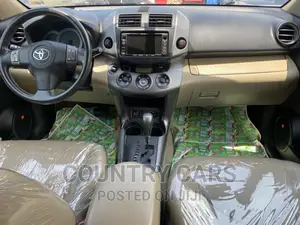 Toyota RAV4 3.5 Limited 4x4 2010 Red