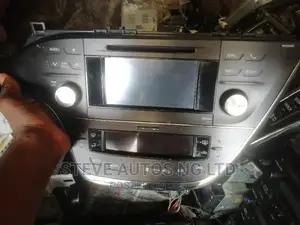 Toyota Avalon Radio