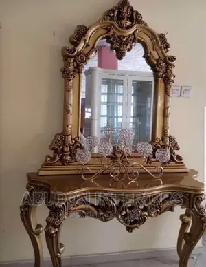 Gold Color Mirror Stand