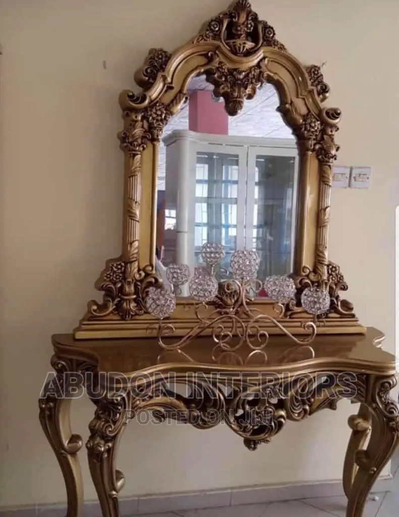 Gold Color Mirror Stand
