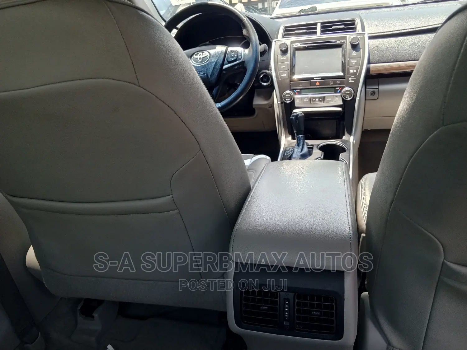 Toyota Camry 2015 Silver