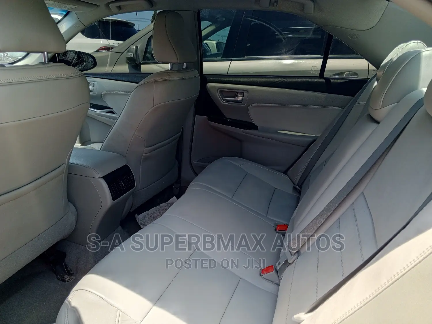 Toyota Camry 2015 Silver