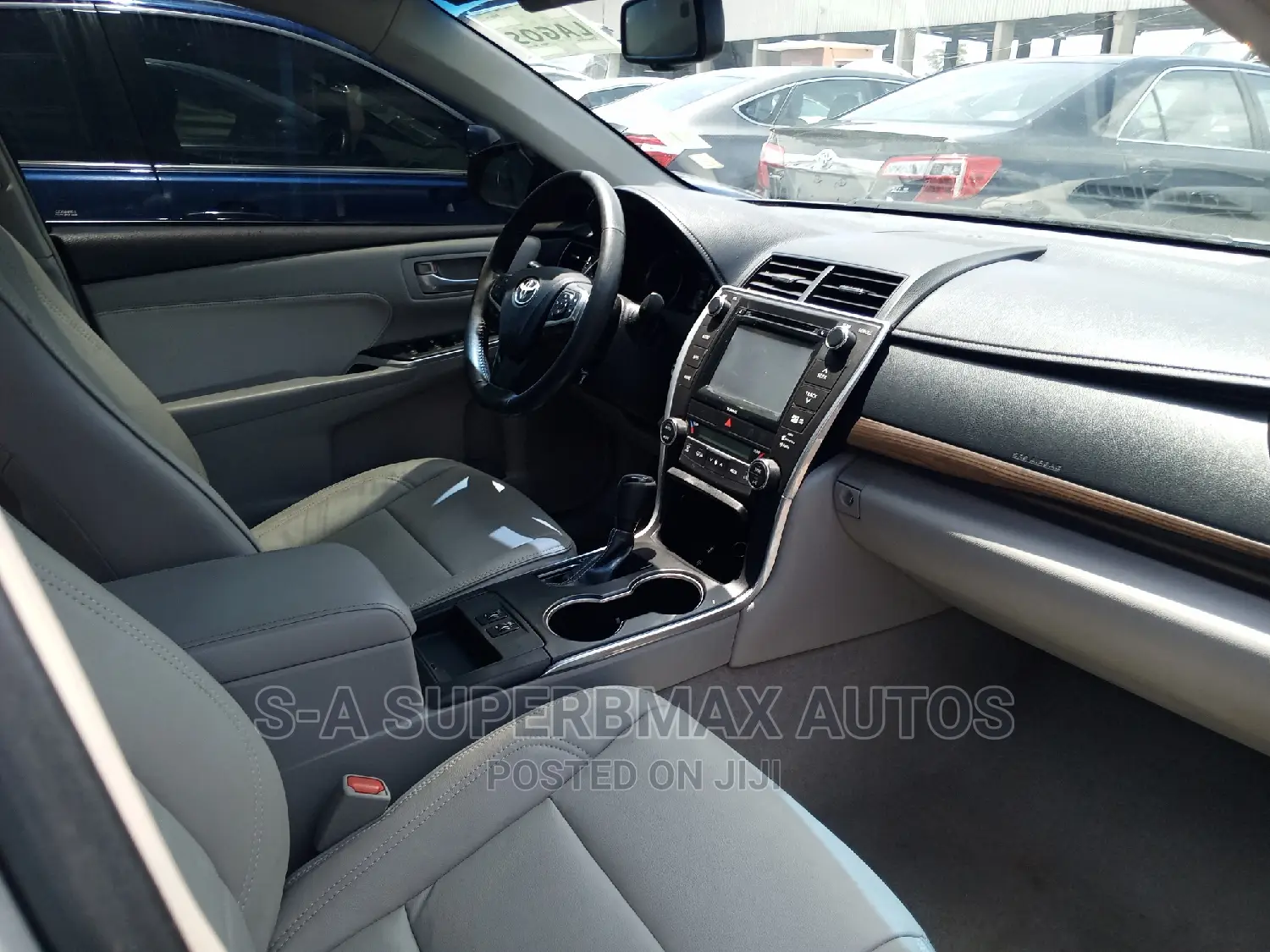 Toyota Camry 2015 Silver