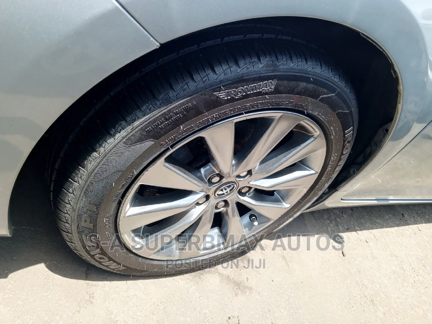 Toyota Camry 2015 Silver