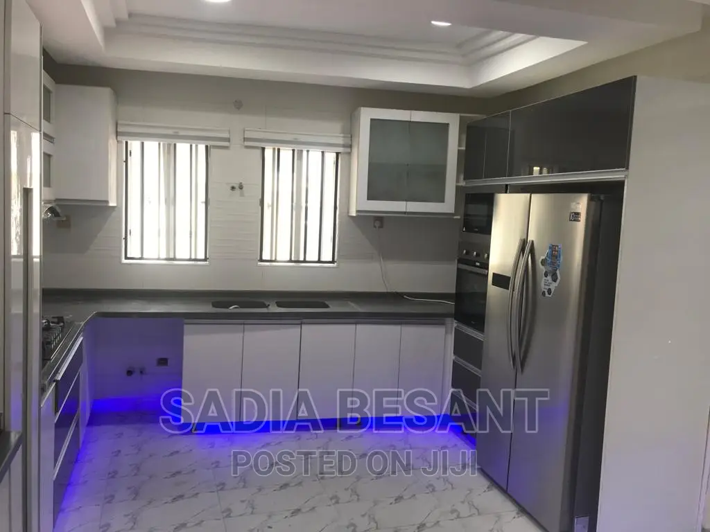 Bespoke Kitchen Cabinets