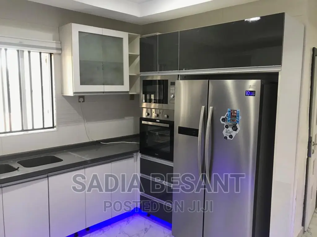 Bespoke Kitchen Cabinets
