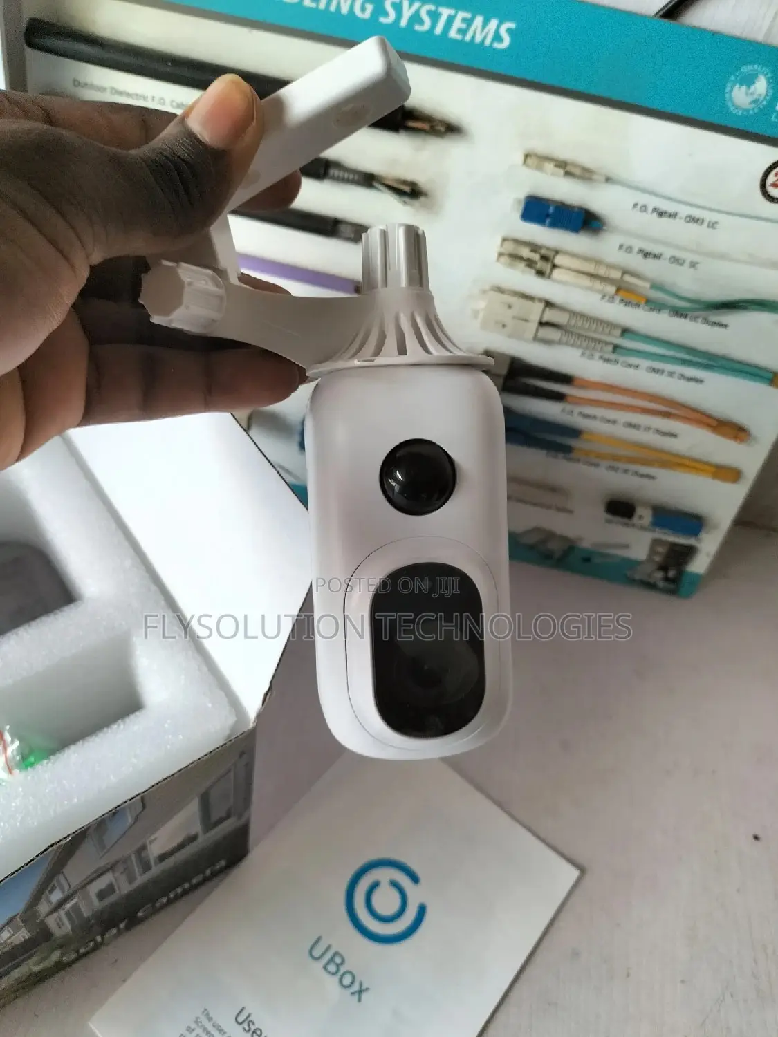 Ubox 4G Sim Solar Battery Surveillance