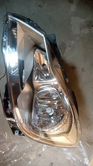 Head Light Mercedes Benz C300 2013 Model