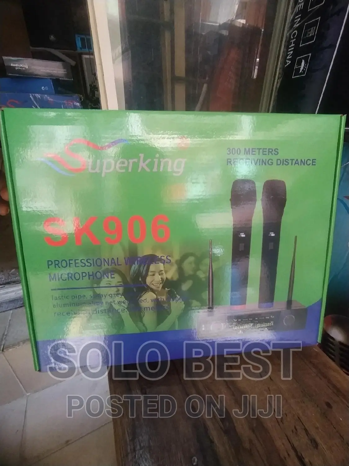 Model 906 Super Kings Wireless Microphone