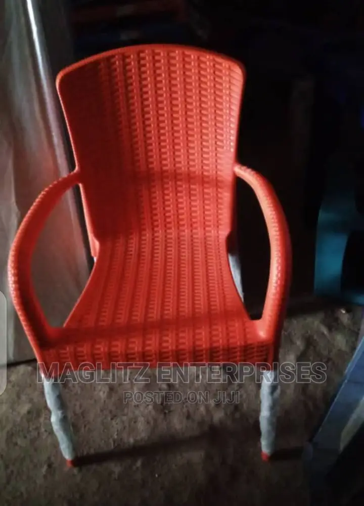 Quality Plastic Chairs Pink
