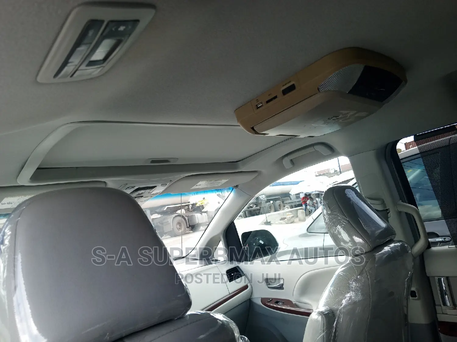 Toyota Sienna XLE AWD 7-Passenger 2013 Silver