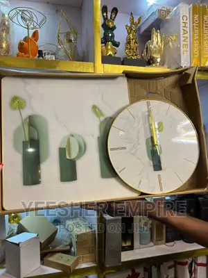 Clock + Frame