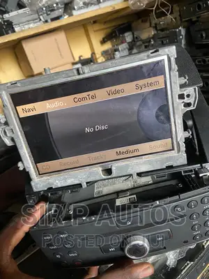 All Model of Mercedes Benz Radio Screen Are Available